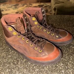 Puma brown high tops brown